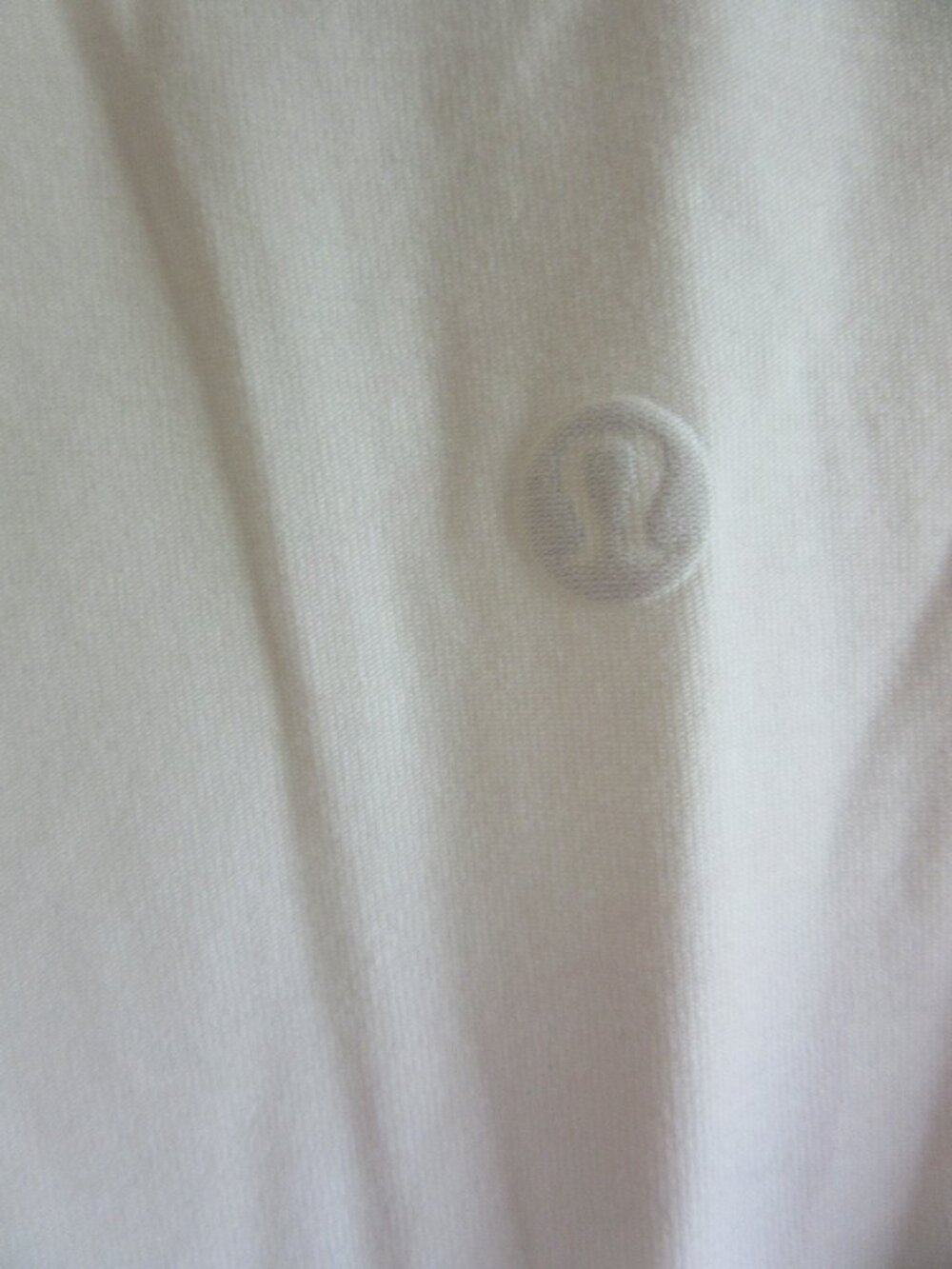 lululemon White 10 Basic TeeShirt - Picture 2 of 3